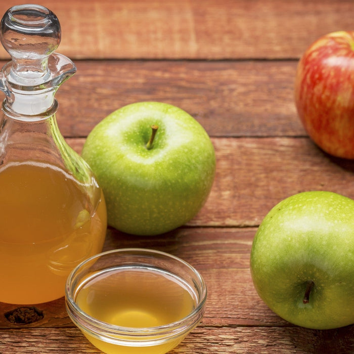 Bottle of apple cider vinegar and its health benefits