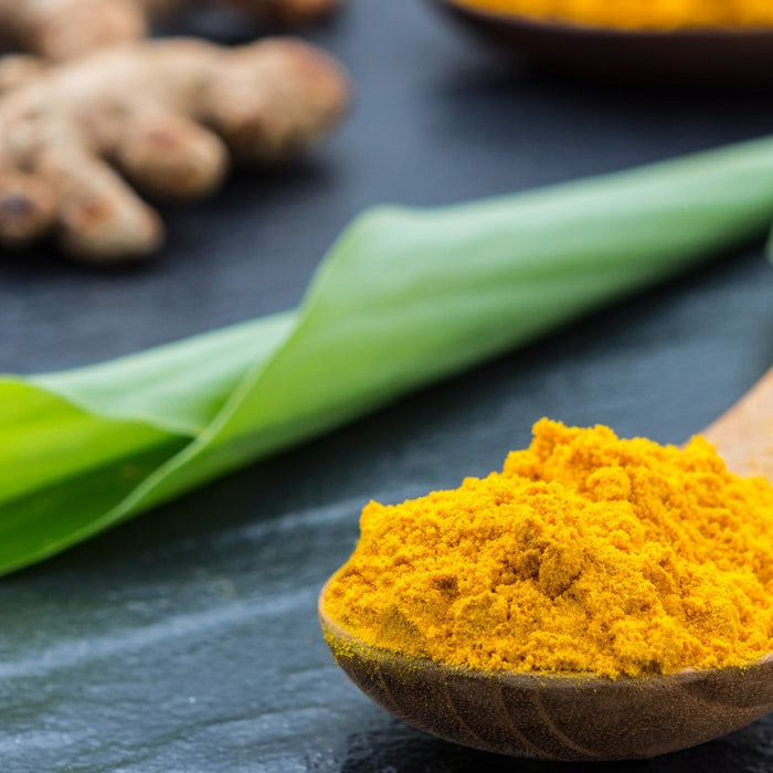 Curcumin supplement guide covering benefits, dosage, and side effects