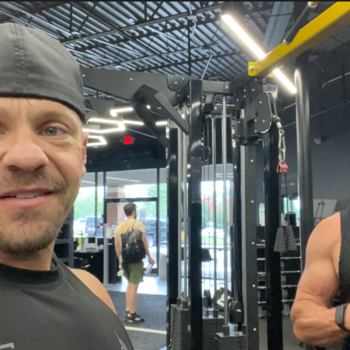 LEANER BY THE DAY - DAY 58 - CHEST DAY, ARM DAY AND AARON IS BACK!