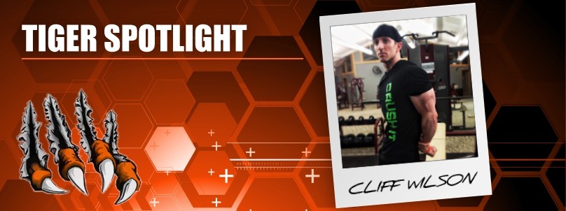 Bodybuilder Cliff Wilson discussing his training