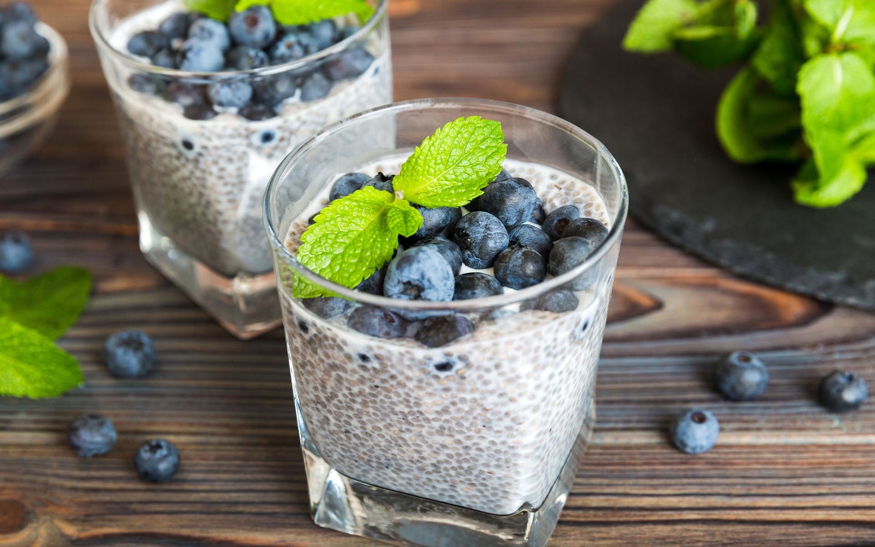 Healthy weight loss smoothie for a shredded summer cut