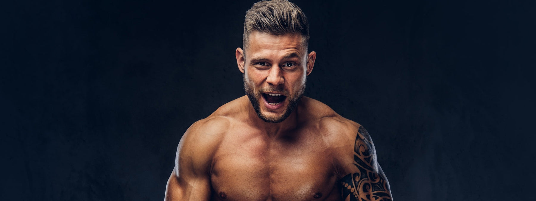Article covering YouTubers Langers and Nash's naked gym concept