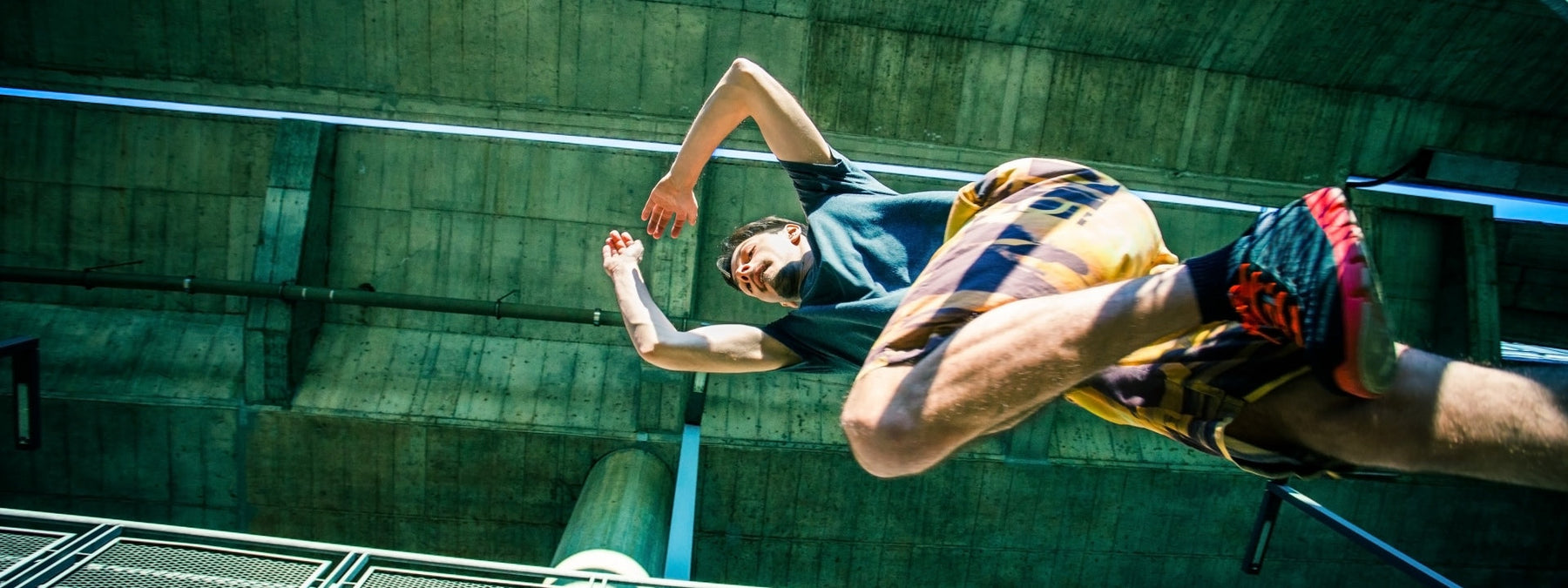 Athlete performing a parkour move