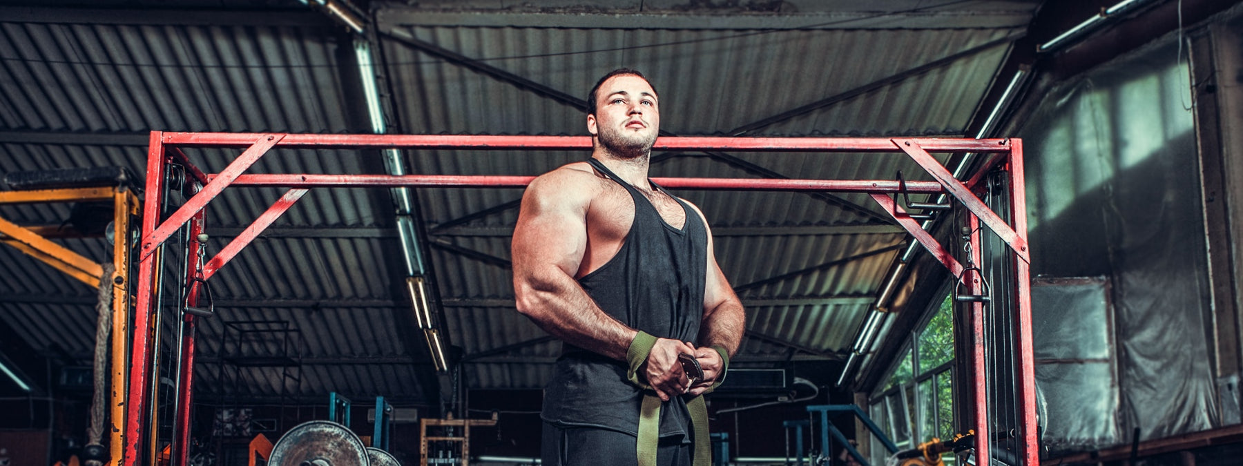 How Powerlifting Can Improve Your Bodybuilding