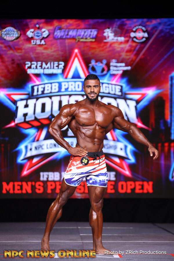 Juan Manuel Gochez onstage at Houston Pro, 2026