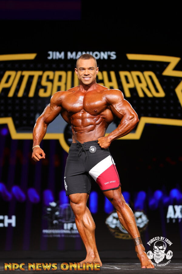 Vitor Chaves onstage at Pittsburgh Pro, 2026